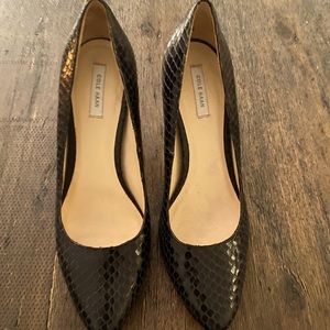 COLE HAAN black, high heels, snakeskin shoes